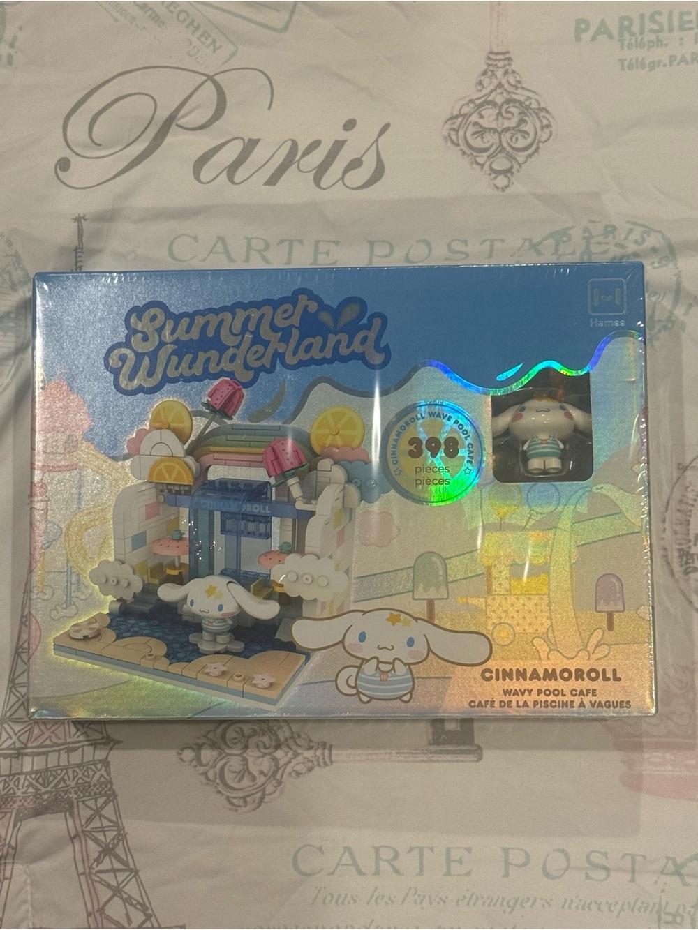 CINNAMOROLL WAVY POOL CAFE LEGO SET